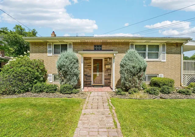 Photo 3 of Single family home for sale at 62 Central Ave, N Versailles, PA 15137 | MLS# 1768471 | Listing updated on 2026-09-26
