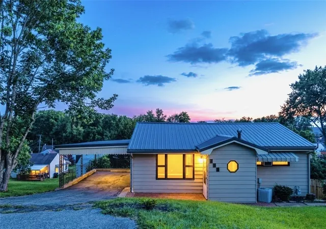 Photo 1 of Single family home for sale at 901 Skyline Dr, Ellwood City, PA 16117 | MLS# 1768393 | Listing updated on 2026-09-02