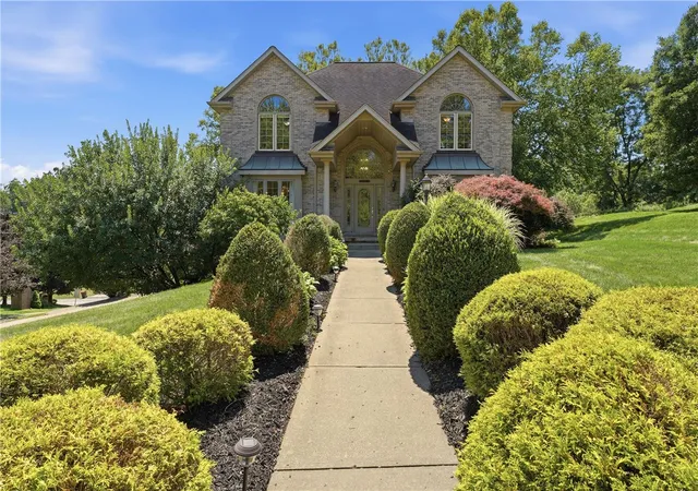 Photo 1 of Single family home for sale at 100 Field Clb Dr W, Robinson Twp, PA 15136 | MLS# 1768311 | Listing updated on 2026-09-15