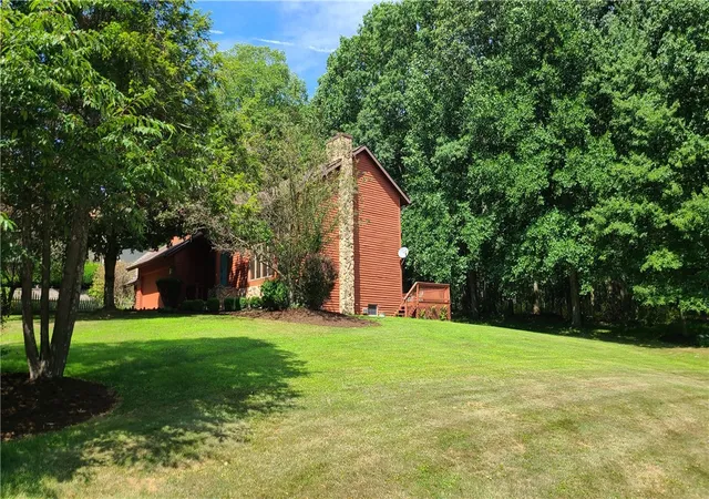 Photo 3 of Single family home for sale at 10112 Nancy Dr, Vernon Twp, PA 16335 | MLS# 1768544 | Listing updated on 2026-09-08