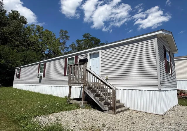 Photo 1 of Manufactured home for sale at 18 Cheryl Ln, West Mifflin, PA 15236 | MLS# 1766118 | Listing updated on 2026-09-01