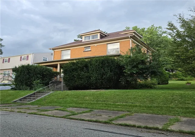 Photo 1 of Single family home for sale at 222 Lawrence Ave, N Versailles, PA 15137 | MLS# 1768547 | Listing updated on 2026-09-08