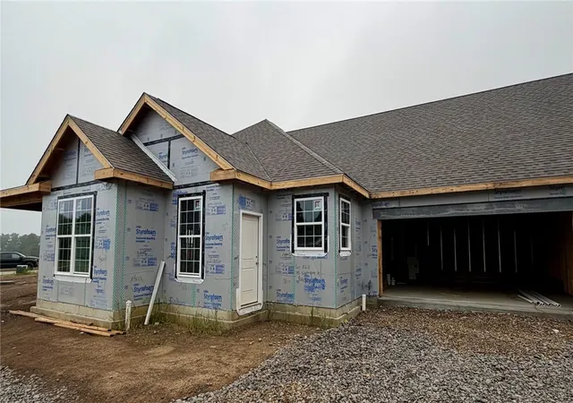 Photo 2 of Sale Pending at 142 Independence Dr #106A, Jefferson Twp, PA 16023 | MLS# 1768447 | Listing updated on 2026-09-02