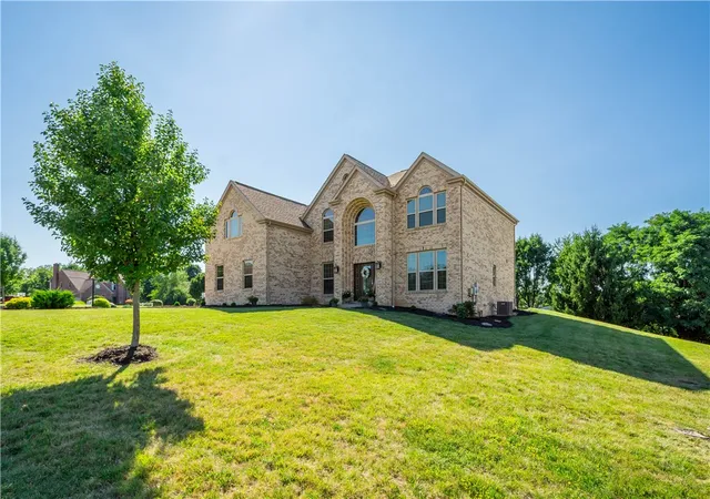 Photo 2 of Sale Pending at 280 Palomino Dr, South Park, PA 15102 | MLS# 1768163 | Listing updated on 2026-09-09