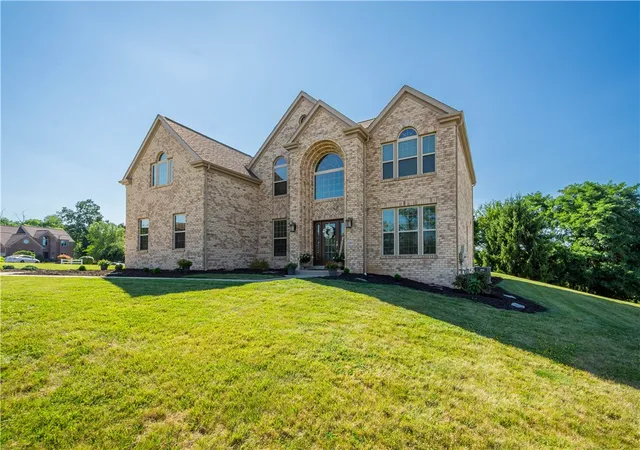 Photo 3 of Sale Pending at 280 Palomino Dr, South Park, PA 15102 | MLS# 1768163 | Listing updated on 2026-09-09