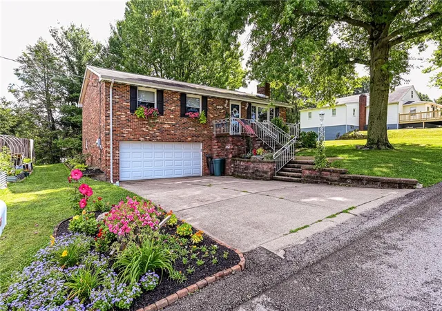 Photo 2 of Sale Pending at 721 Hill St, Hempfield Twp, PA 15601 | MLS# 1768173 | Listing updated on 2026-09-11