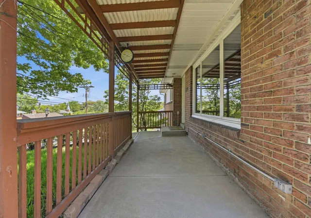 Photo 3 of Single family home for sale at 1189 Tranter Ave, Green Tree, PA 15220 | MLS# 1768640 | Listing updated on 2026-09-08