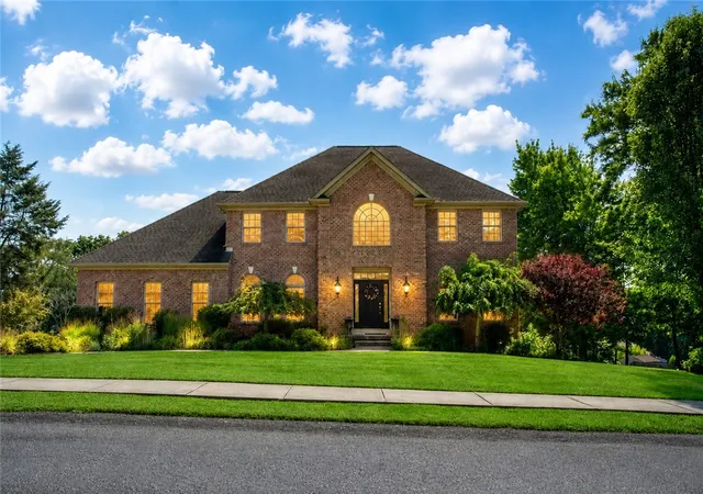 Photo 3 of Single family home for sale at 109 Milan Dr, Chippewa Twp, PA 15010 | MLS# 1768475 | Listing updated on 2026-09-14