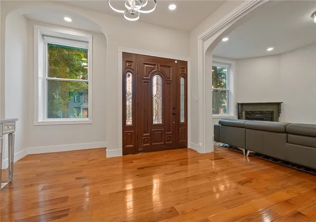 Photo 3 of Single family home for sale at 5236 Westminster Pl, Shadyside, PA 15232 | MLS# 1768629 | Listing updated on 2026-09-10