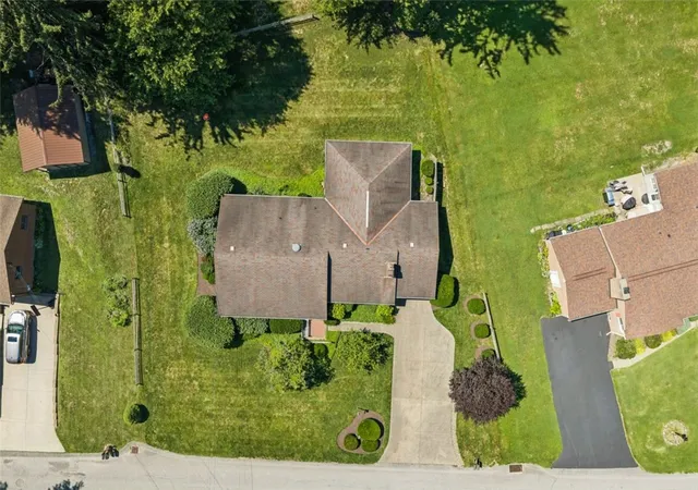 Photo 2 of Single family home for sale at 127 Allan Dr, Brighton Twp, PA 15009 | MLS# 1768620 | Listing updated on 2026-09-02