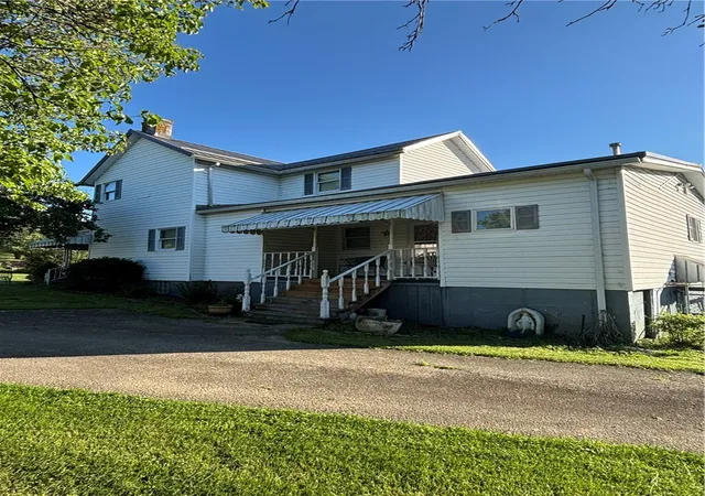Photo 3 of Single family home for sale at 136 Hatfield Rd, Menallen Twp, PA 15480 | MLS# 1768497 | Listing updated on 2026-09-10
