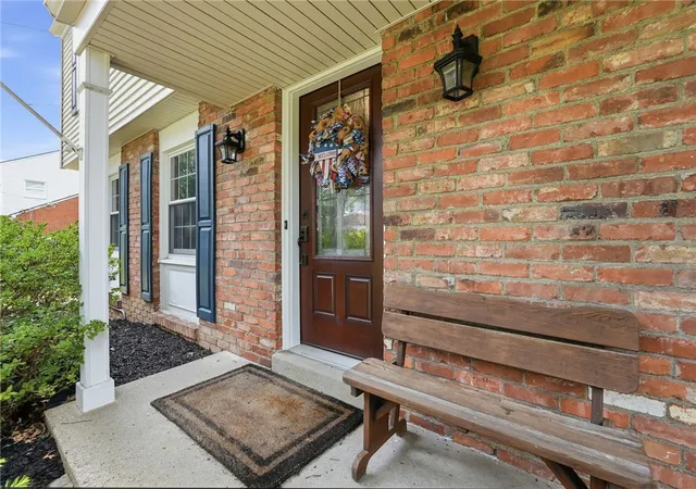 Photo 2 of Single family home for sale at 2349 Cramden Rd, Upper St Clair, PA 15241 | MLS# 1768692 | Listing updated on 2026-10-02