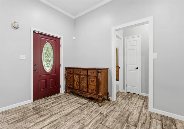 Photo 4 of Single family home for sale at 10 Walker St, Collier Twp, PA 15071 | MLS# 1768608 | Listing updated on 2026-09-29