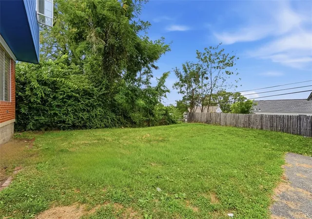 Photo 4 of Single family home for sale at 117 Constitution Cir, Clairton, PA 15025 | MLS# 1766174 | Listing updated on 2026-09-04