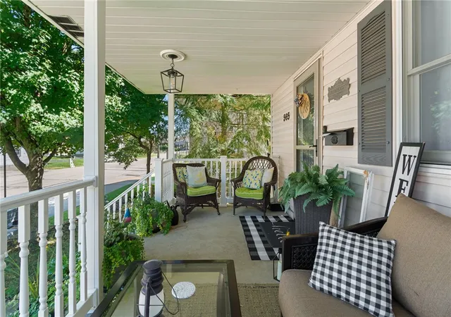 Photo 2 of Single family home for sale at 565 Navigation St, Beaver, PA 15009 | MLS# 1768577 | Listing updated on 2026-09-04