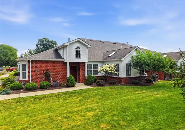 Condo for sale at 2403 Eloquent Ln, Adams Twp, PA 16059 | MLS# 1768761
