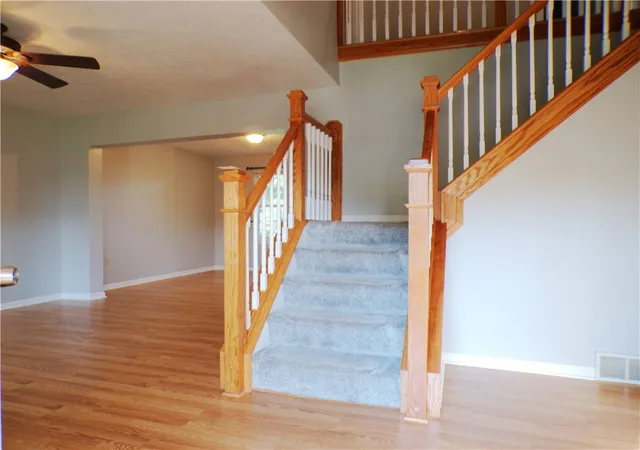 Photo 2 of Single family home for sale at 211 Hummingbird Hl, Cranberry Twp, PA 16066 | MLS# 1768783 | Listing updated on 2026-09-09
