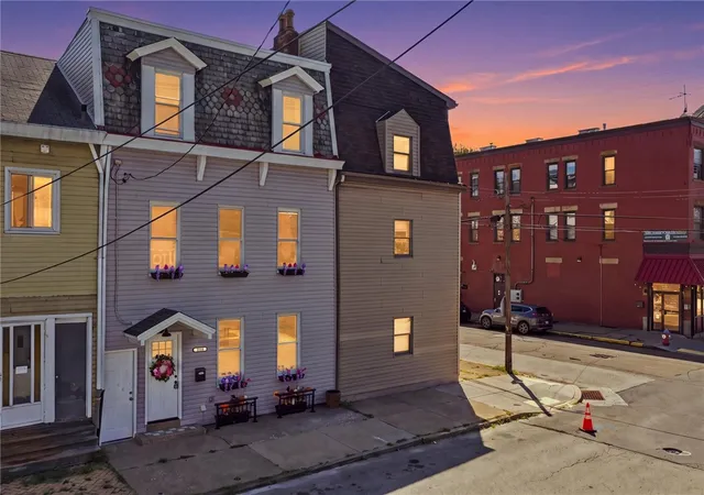 Photo 2 of Single family home for sale at 902 James St, East Allegheny, PA 15212 | MLS# 1768457 | Listing updated on 2026-10-19