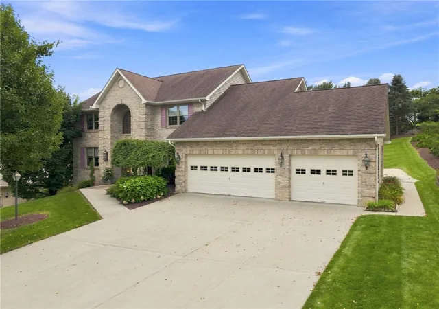 Photo 1 of Single family home for sale at 9551 Downing Pl, North Huntingdon, PA 15642 | MLS# 1768786 | Listing updated on 2026-09-09