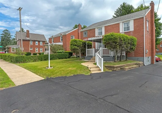 Photo 2 of Single family home for sale at 1705 Lincoln Way, White Oak, PA 15131 | MLS# 1768798 | Listing updated on 2026-09-11