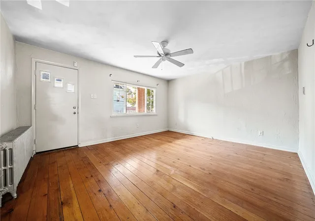 Photo 3 of Sale Pending at 421 Ella St, Bloomfield, PA 15224 | MLS# 1768821 | Listing updated on 2026-09-06
