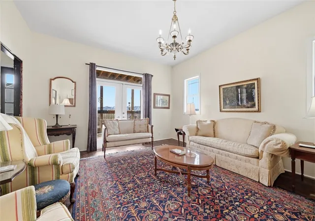 Photo 4 of Single family home for sale at 524 W Jefferson St, Central North Side, PA 15212 | MLS# 1768840 | Listing updated on 2026-09-20