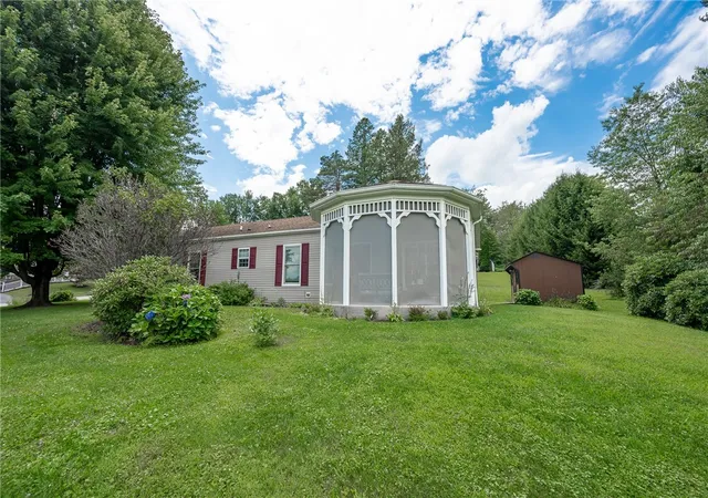 Photo 3 of Single family home for sale at 116 Mallet Hl Ct, White Twp, PA 15701 | MLS# 1768643 | Listing updated on 2026-09-09