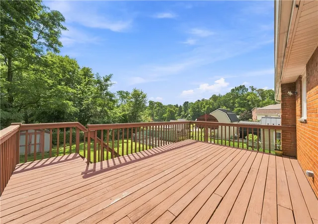 Photo 4 of Sale Pending at 541 Foltz Dr, Verona, PA 15147 | MLS# 1768886 | Listing updated on 2026-09-30