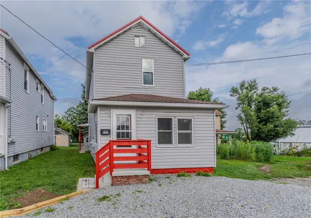 Photo 1 of Single family home for sale at 127 Braddock Rd, East Huntingdon, PA 15666 | MLS# 1768875 | Listing updated on 2026-09-13