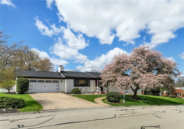 Photo 2 of Single family home for sale at 3470 Macarthur Dr, Murrysville, PA 15668 | MLS# 1768418 | Listing updated on 2026-09-14