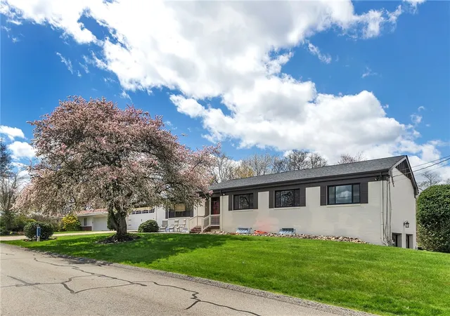 Photo 3 of Single family home for sale at 3470 Macarthur Dr, Murrysville, PA 15668 | MLS# 1768418 | Listing updated on 2026-09-14