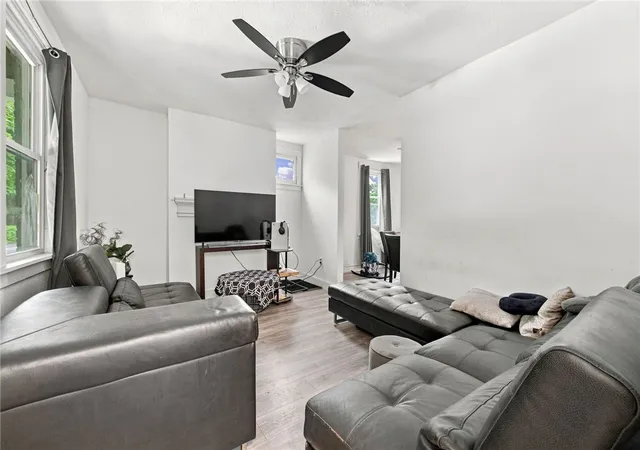 Photo 3 of Single family home for sale at 1231 Grotto St, Lincoln Larimer, PA 15206 | MLS# 1768882 | Listing updated on 2026-09-08