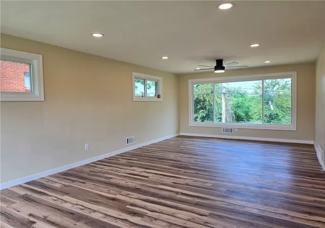 Photo 3 of Single family home for sale at 218 Garden City Dr, Monroeville, PA 15146 | MLS# 1768734 | Listing updated on 2026-09-10