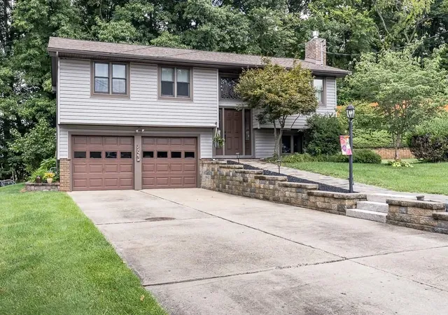 Photo 1 of Single family home for sale at 68 Kathleen Dr, Robinson Twp, PA 15136 | MLS# 1768982 | Listing updated on 2026-09-06