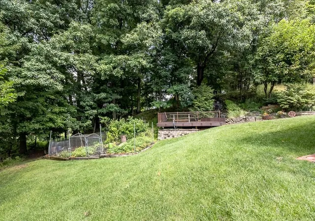 Photo 3 of Single family home for sale at 68 Kathleen Dr, Robinson Twp, PA 15136 | MLS# 1768982 | Listing updated on 2026-09-06