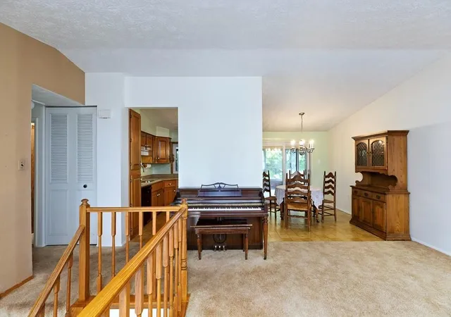 Photo 4 of Single family home for sale at 68 Kathleen Dr, Robinson Twp, PA 15136 | MLS# 1768982 | Listing updated on 2026-10-07