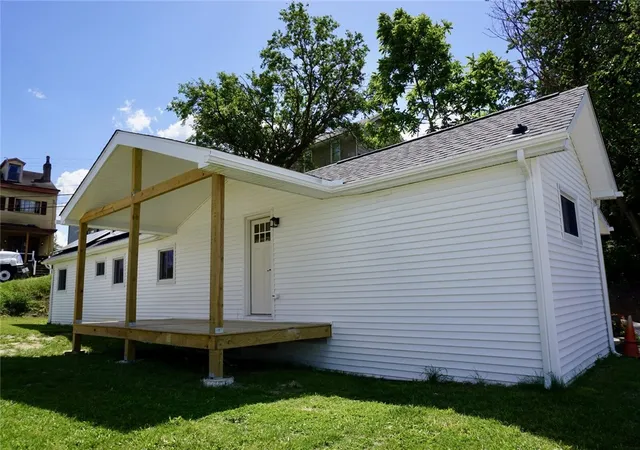 Photo 1 of Single family home for sale at 11 E Amanda Ave, Allentown, PA 15210 | MLS# 1768988 | Listing updated on 2026-10-14