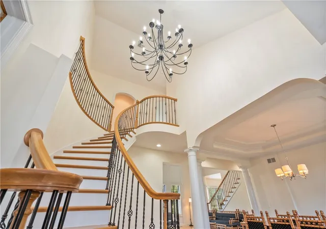 Photo 4 of Single family home for sale at 107 Kingston Ave, Cranberry Twp, PA 16066 | MLS# 1768993 | Listing updated on 2026-10-03