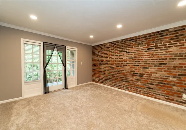 Photo 3 of Sale Pending at 1010 Margarite Dr #F, Scott Twp, PA 15216 | MLS# 1768787 | Listing updated on 2026-10-19