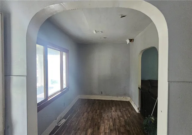 Photo 3 of Sale Pending at 415 E & 417 Lutton St, New Castle, PA 16101 | MLS# 1768540 | Listing updated on 2026-09-10