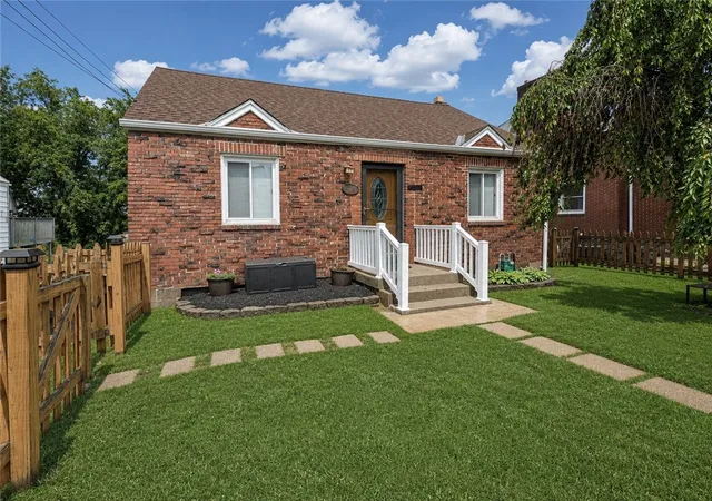 Single family home for sale at 3618 Manuel St, Summer Hill, PA 15214 | MLS# 1768826