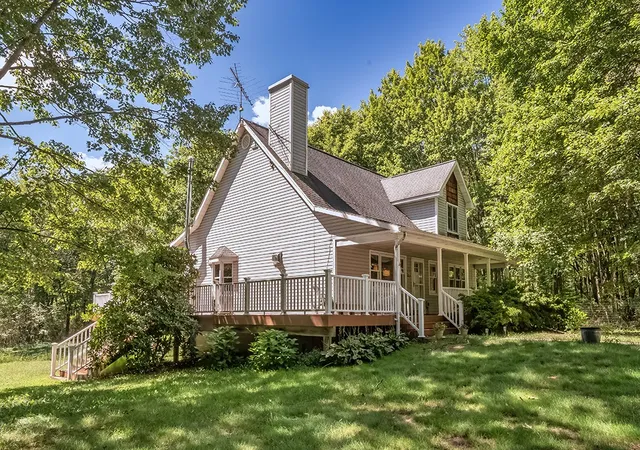 Photo 1 of Single family home for sale at 391 Glade Mills Rd, Middlesex Twp, PA 16059 | MLS# 1768517 | Listing updated on 2026-10-07