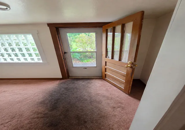 Photo 3 of Single family home for sale at 123 Snydertown Rd, East Huntingdon, PA 15688 | MLS# 1769020 | Listing updated on 2026-09-22