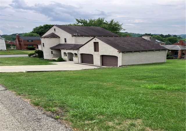 Photo 3 of Single family home for sale at 189 Mary Ave, Shaler, PA 15209 | MLS# 1769017 | Listing updated on 2026-10-04