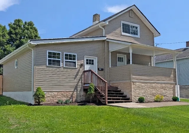 Photo 2 of Single family home for sale at 31 Augusta Ave, Pittsburgh, PA 15315 | MLS# 1769051 | Listing updated on 2026-10-07