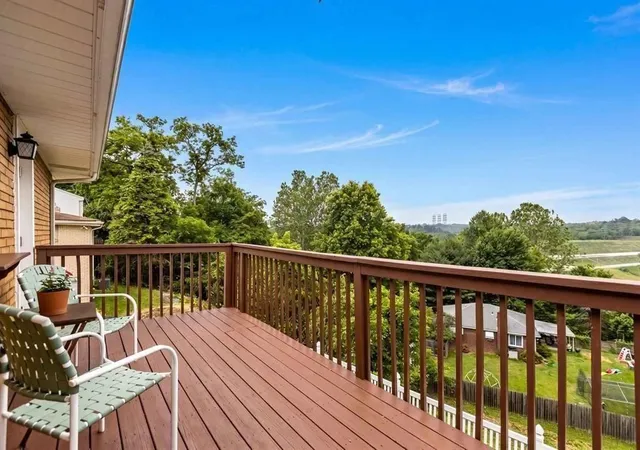 Photo 1 of Single family home for sale at 1540 Oneida Dr, Jefferson Hills, PA 15025 | MLS# 1769162 | Listing updated on 2026-10-20