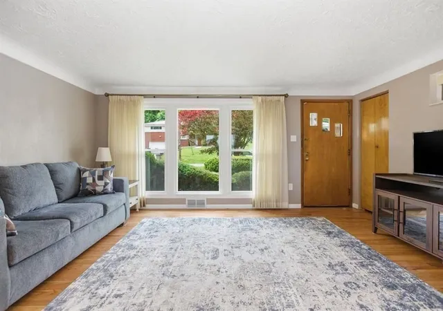 Single family home for sale at 1540 Oneida Dr, Jefferson Hills, PA 15025 | MLS# 1769162 | Listing updated on 2026-10-05