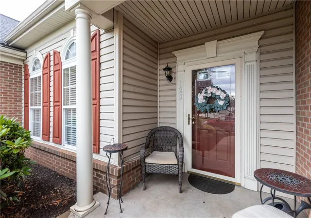 Photo 3 of Townhouse for sale at 120 Park Pl, Kennedy Twp, PA 15136 | MLS# 1769123 | Listing updated on 2026-09-08
