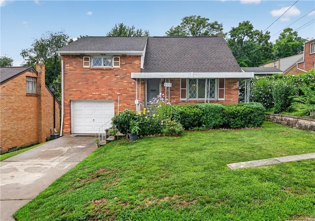 Photo 1 of Single family home for sale at 208 Tyrol Dr, Brentwood, PA 15227 | MLS# 1769182 | Listing updated on 2026-09-14