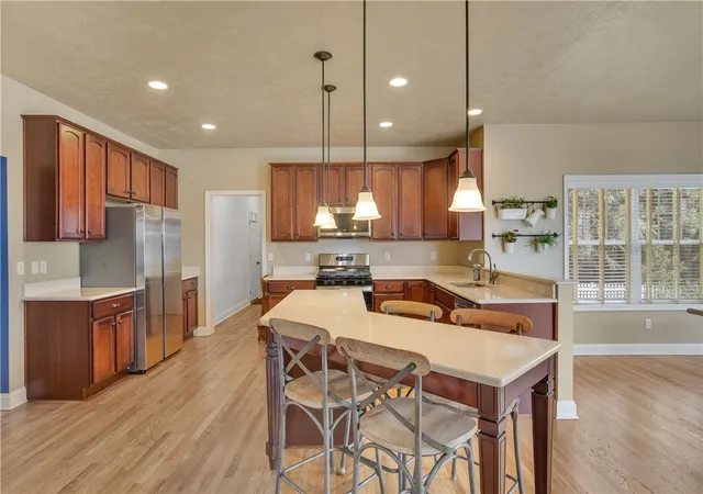 Photo 4 of Sale Pending at 213 Windham Ln, Adams Twp, PA 16046 | MLS# 1769087 | Listing updated on 2026-09-05